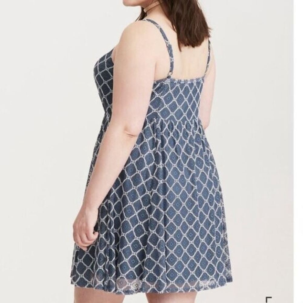 Women's Torrid Blue & White Patterned Mini Dress Plus Size 1X - Picture 3 of 14